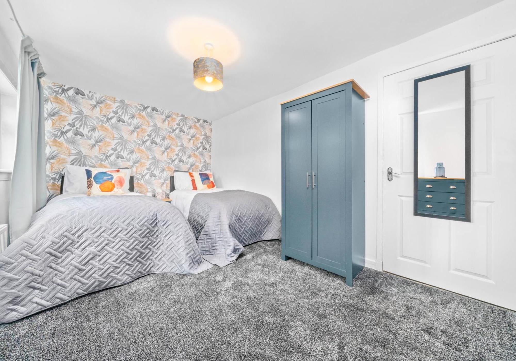 West End House By Klass Living Bellshill Dış mekan fotoğraf