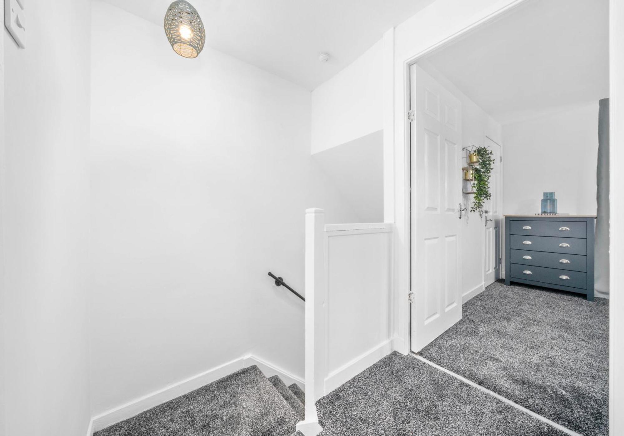 West End House By Klass Living Bellshill Dış mekan fotoğraf