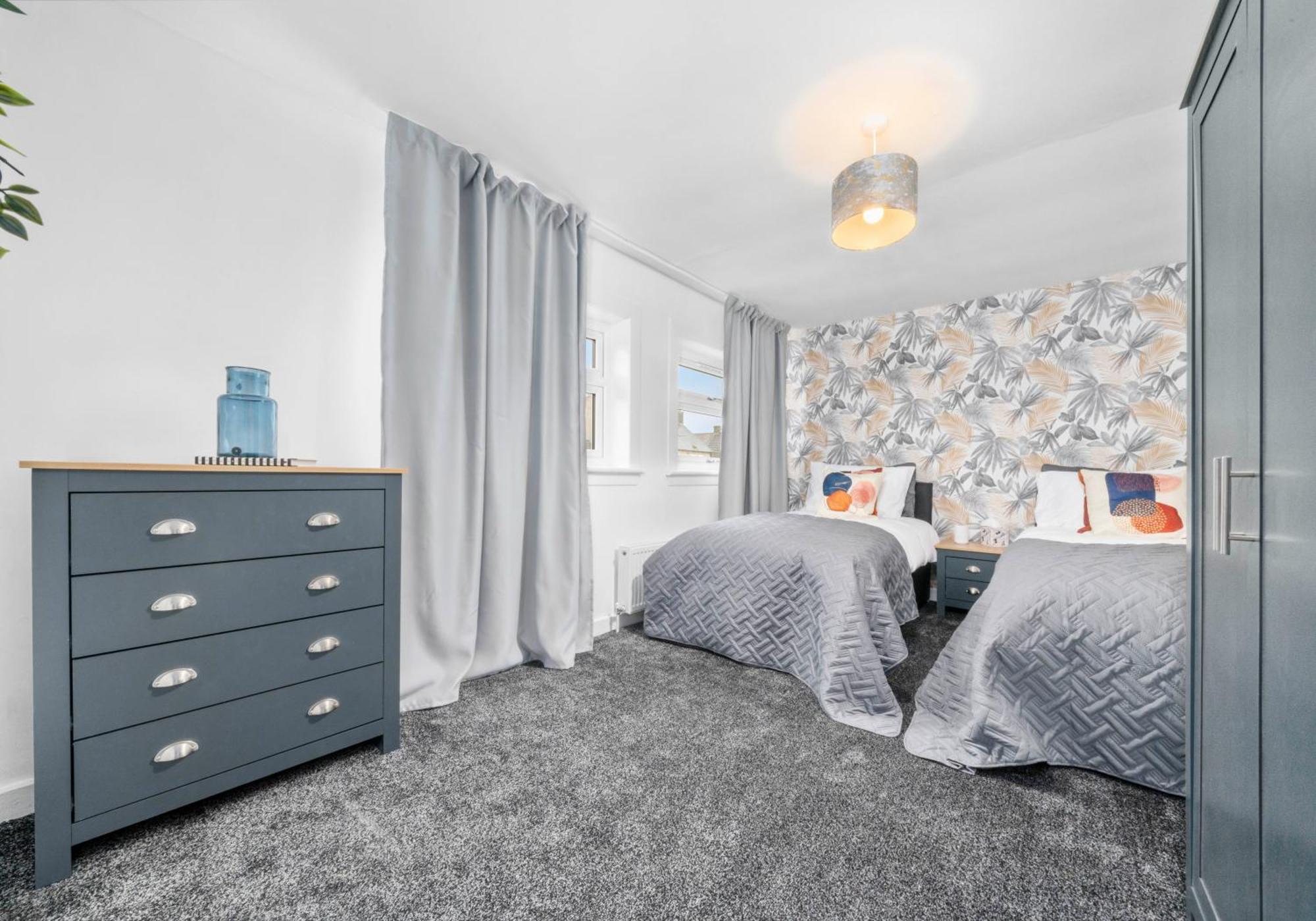 West End House By Klass Living Bellshill Dış mekan fotoğraf